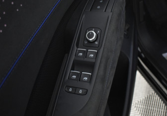 Подержанный автомобиль Volkswagen Teramont 2025 года (21 фото)