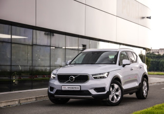 Подержанный автомобиль Volvo XC40 2019 года (1 фото)