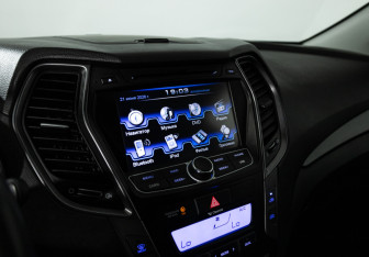 Подержанный автомобиль Hyundai Santa Fe 2014 года (16 фото)