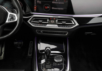 Подержанный автомобиль BMW X5 2019 года (21 фото)