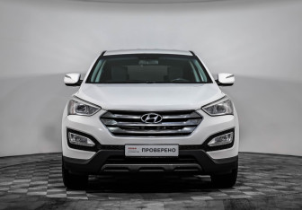 Подержанный автомобиль Hyundai Santa Fe 2012 года (2 фото)