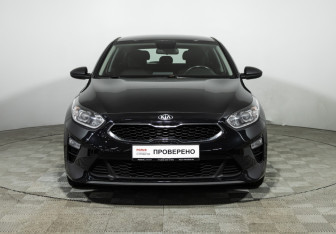 Подержанный автомобиль Kia Ceed Hatchback 2019 года (2 фото)