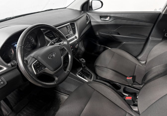 Подержанный автомобиль Hyundai Solaris Sedan 2017 года (9 фото)