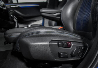 Подержанный автомобиль BMW X2 2021 года (12 фото)