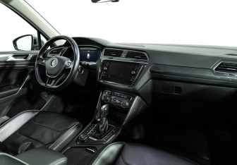 Подержанный автомобиль Volkswagen Tiguan 2017 года (9 фото)