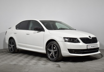 Подержанный автомобиль Skoda Octavia Liftback 2014 года (3 фото)