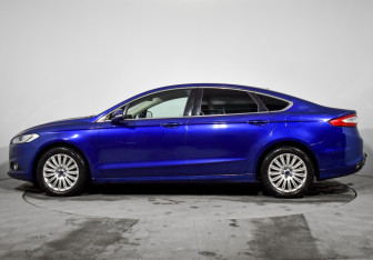 Подержанный автомобиль Ford Mondeo Sedan 2016 года (8 фото)
