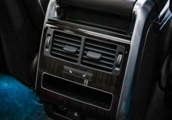 Подержанный автомобиль Land Rover Range Rover Sport 2020 года (39 фото)