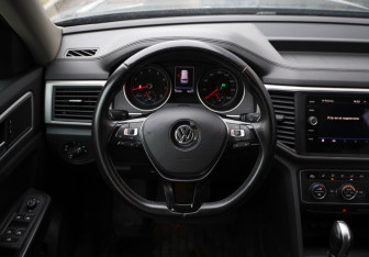 Подержанный автомобиль Volkswagen Teramont 2018 года (9 фото)