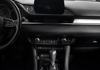 Подержанный автомобиль Mazda 6 Sedan 2022 года (14 фото)