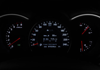 Подержанный автомобиль Kia Sorento 2014 года (23 фото)