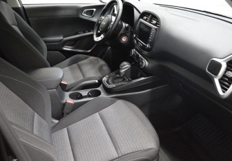 Подержанный автомобиль Kia Soul 2022 года (12 фото)