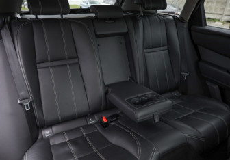 Подержанный автомобиль Land Rover Range Rover Velar 2018 года (28 фото)