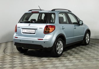 Подержанный автомобиль Suzuki SX4 Hatchback 2007 года (5 фото)