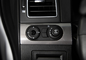 Подержанный автомобиль Chevrolet Captiva 2012 года (17 фото)