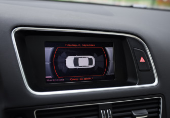 Подержанный автомобиль Audi Q5 2013 года (16 фото)
