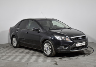 Подержанный автомобиль Ford Focus Sedan 2011 года (3 фото)