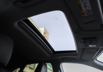 Подержанный автомобиль Lexus RX 2017 года (31 фото)