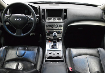 Подержанный автомобиль Infiniti G Sedan 2010 года (14 фото)