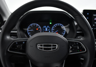 Подержанный автомобиль Geely Emgrand 2024 года (17 фото)