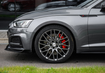 Подержанный автомобиль Audi A5 Coupe 2019 года (10 фото)