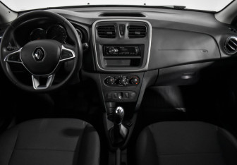 Подержанный автомобиль Renault Logan Sedan 2020 года (13 фото)