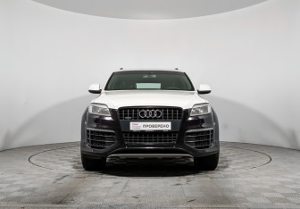 Подержанный автомобиль Audi Q7 2012 года (2 фото)