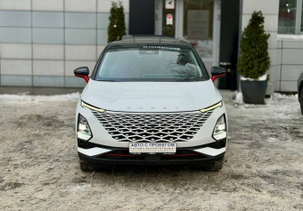 Подержанный автомобиль Omoda C5 2023 года (2 фото)