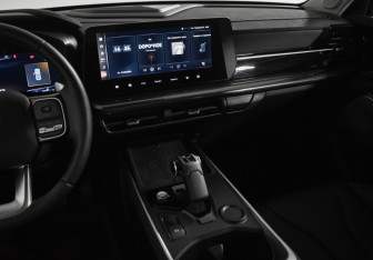 Подержанный автомобиль Haval H3 2024 года (23 фото)