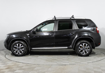 Подержанный автомобиль Nissan Terrano 2014 года (8 фото)