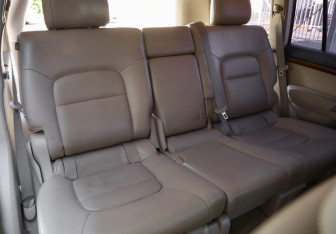 Подержанный автомобиль Toyota Land Cruiser Suv 2013 года (31 фото)