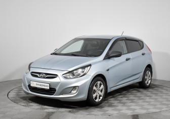 Подержанный автомобиль Hyundai Solaris Hatchback 2014 года (1 фото)