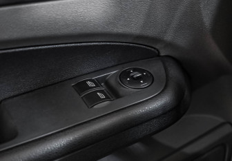 Подержанный автомобиль Ford Focus Sedan 2009 года (12 фото)