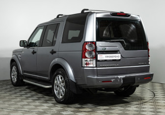 Подержанный автомобиль Land Rover Discovery 2012 года (7 фото)