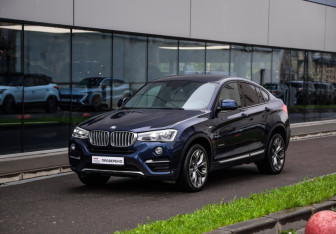 Подержанный автомобиль BMW X4 2014 года (3 фото)