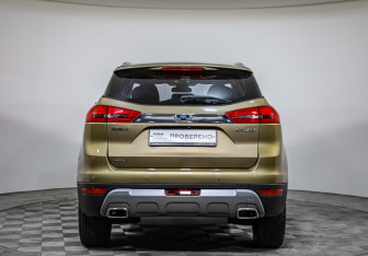 Подержанный автомобиль Geely Atlas 2021 года (6 фото)