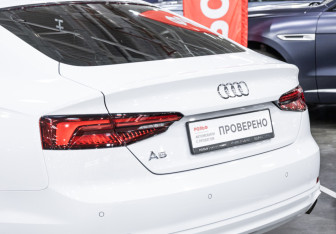 Подержанный автомобиль Audi A5 Liftback 2019 года (13 фото)