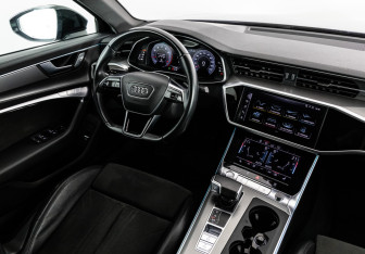 Подержанный автомобиль Audi A6 Sedan 2018 года (19 фото)