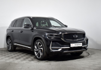 Подержанный автомобиль Geely Monjaro 2023 года (3 фото)