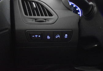 Подержанный автомобиль Hyundai ix35 2015 года (17 фото)