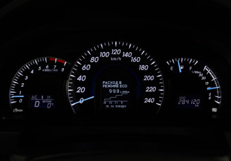 Подержанный автомобиль Toyota Camry Sedan 2014 года (25 фото)