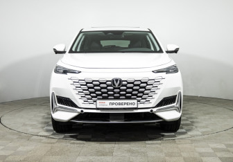 Подержанный автомобиль Changan UNI-K 2023 года (2 фото)