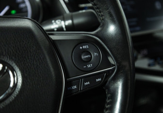 Подержанный автомобиль Toyota Camry Sedan 2018 года (17 фото)