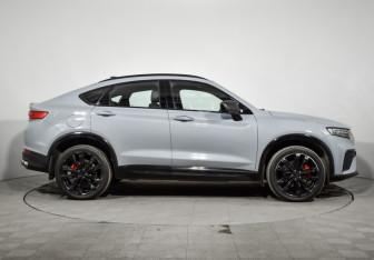 Подержанный автомобиль Geely Tugella 2023 года (4 фото)