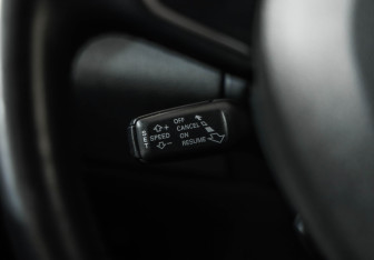 Подержанный автомобиль Audi Q7 2014 года (11 фото)