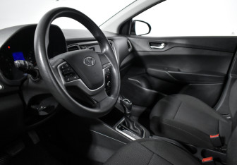 Подержанный автомобиль Hyundai Solaris Sedan 2020 года (9 фото)