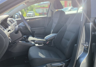 Подержанный автомобиль Volkswagen Jetta Sedan 2014 года (11 фото)