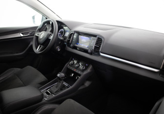 Подержанный автомобиль Skoda Karoq 2020 года (18 фото)