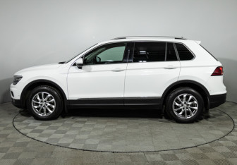 Подержанный автомобиль Volkswagen Tiguan 2018 года (8 фото)