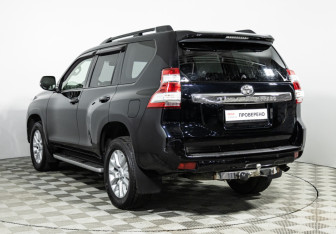 Подержанный автомобиль Toyota Land Cruiser Prado 2015 года (7 фото)